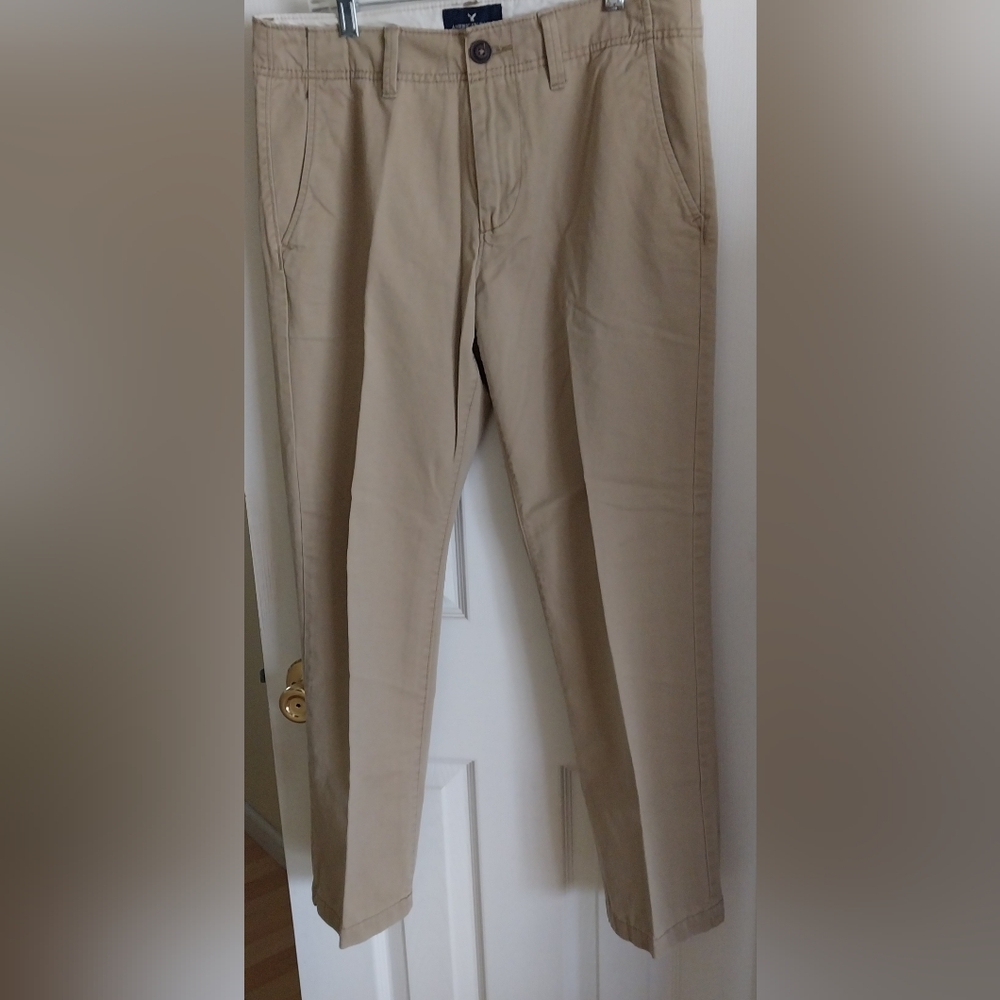 American Eagle Khaki Pants Size 30x30